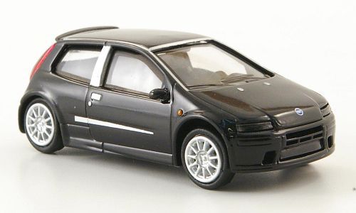 Fiat Punto czarny 2003 RIK38429 (1)